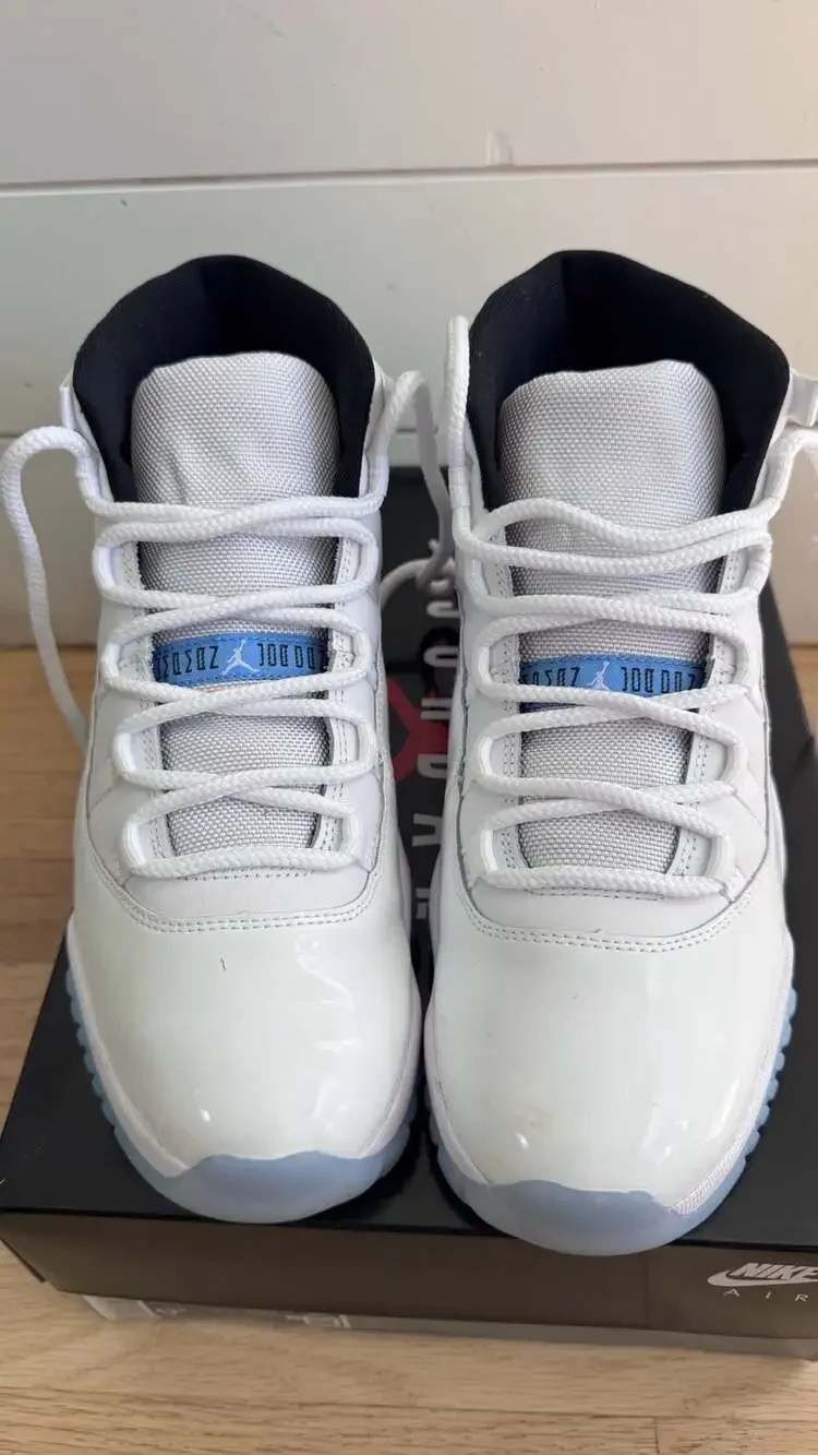 Air Jordan 11 Retro Legend Blue (2024)